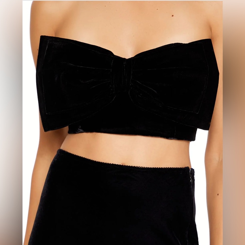 Forever 21 Velvet Bow Cropped Tube Top, Sz Medium